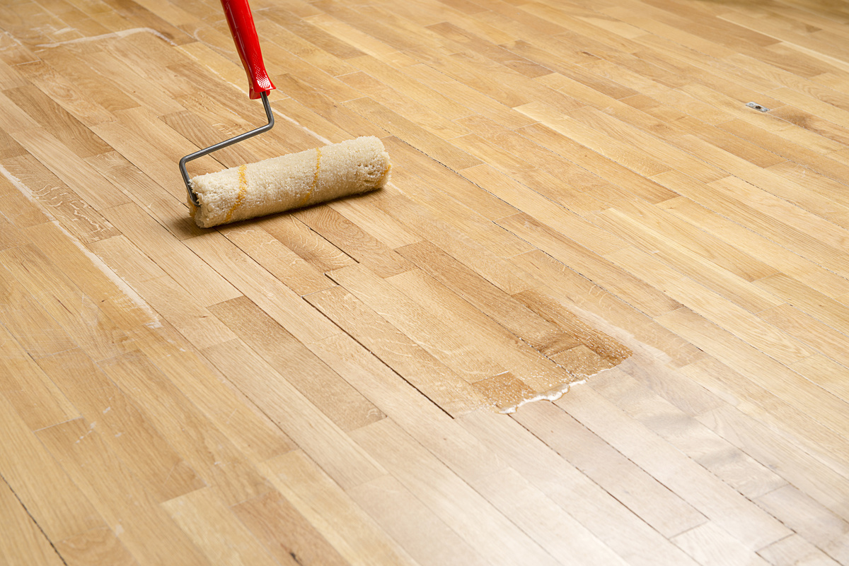 Comment redonner de la chaleur &agrave; un parquet terni par le temps ? Barr 0