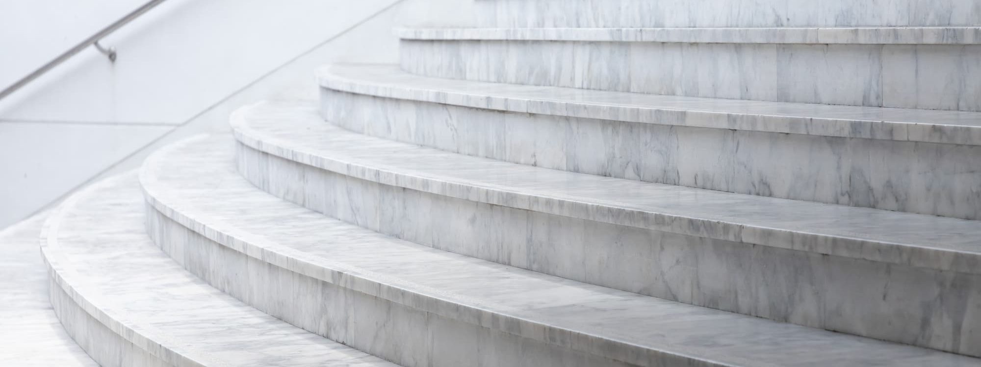 Comment d&eacute;caper un marbre encrass&eacute; sans alt&eacute;rer sa surface brillante ? Ensisheim